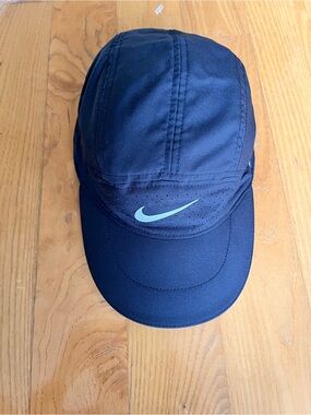 Nike Dry Fit Fly Hat Size M/L Black Adjustable Strap Unisex